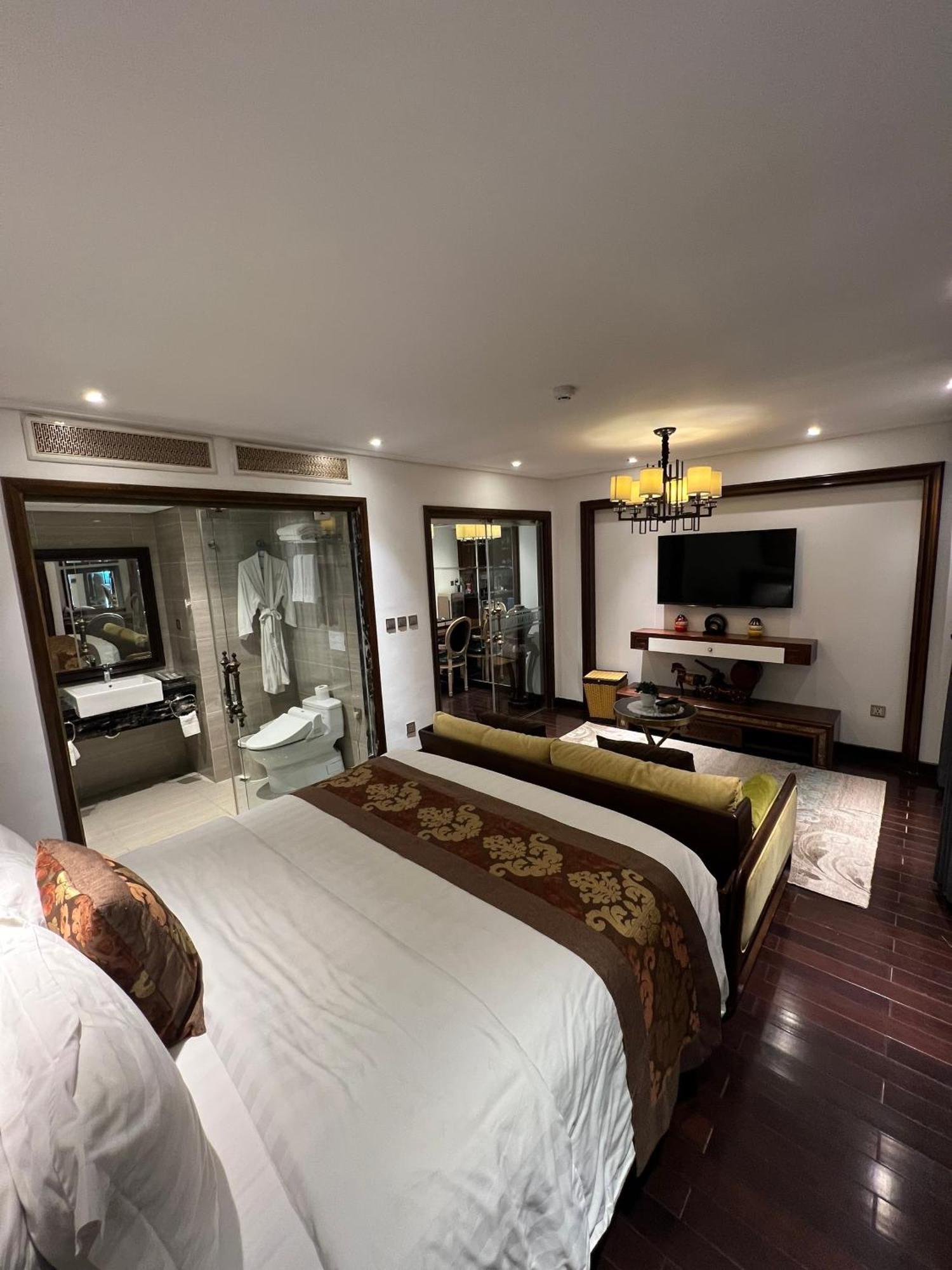 Jb Serviced Apartment Hanoi Bagian luar foto