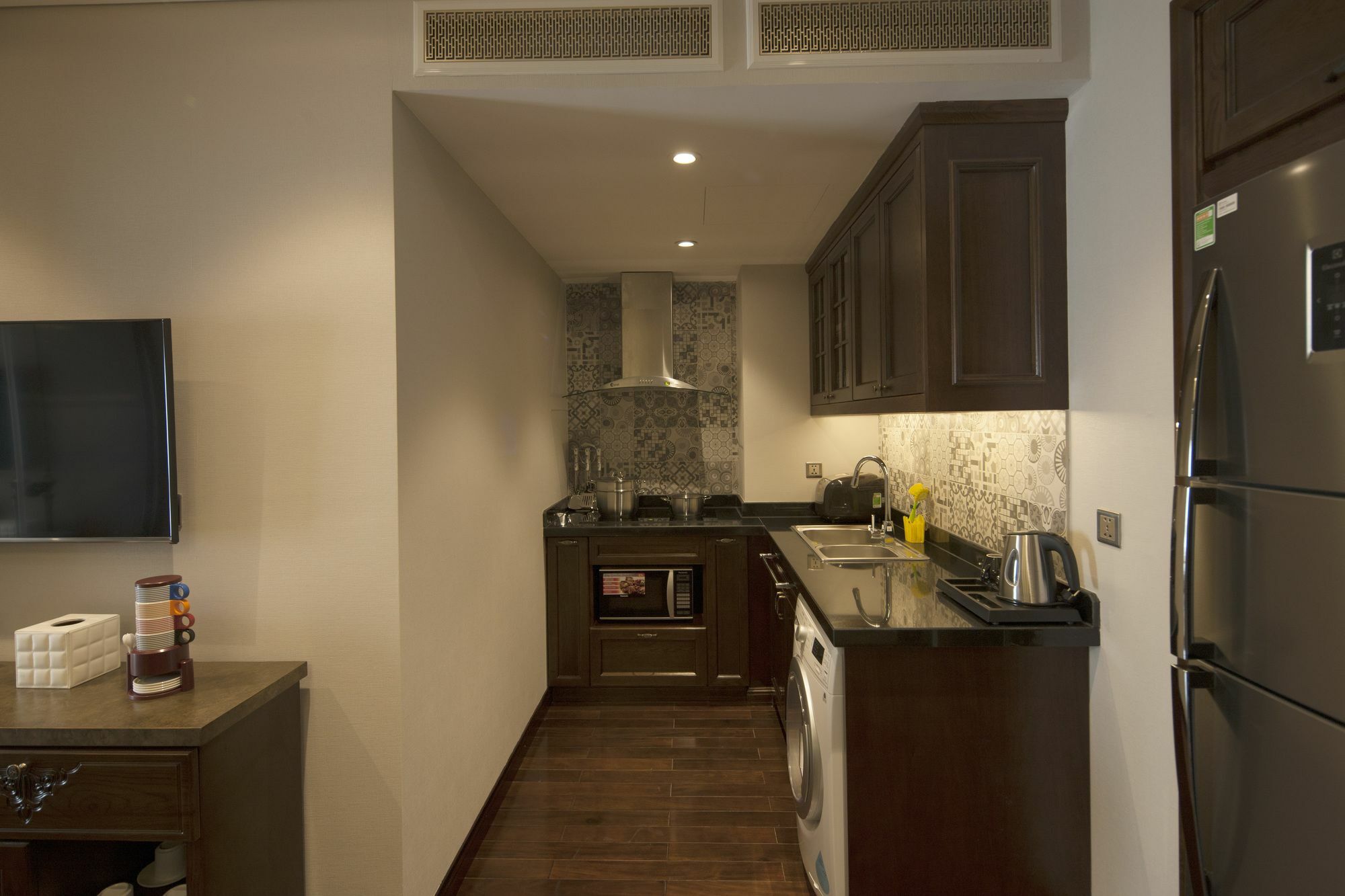 Jb Serviced Apartment Hanoi Bagian luar foto