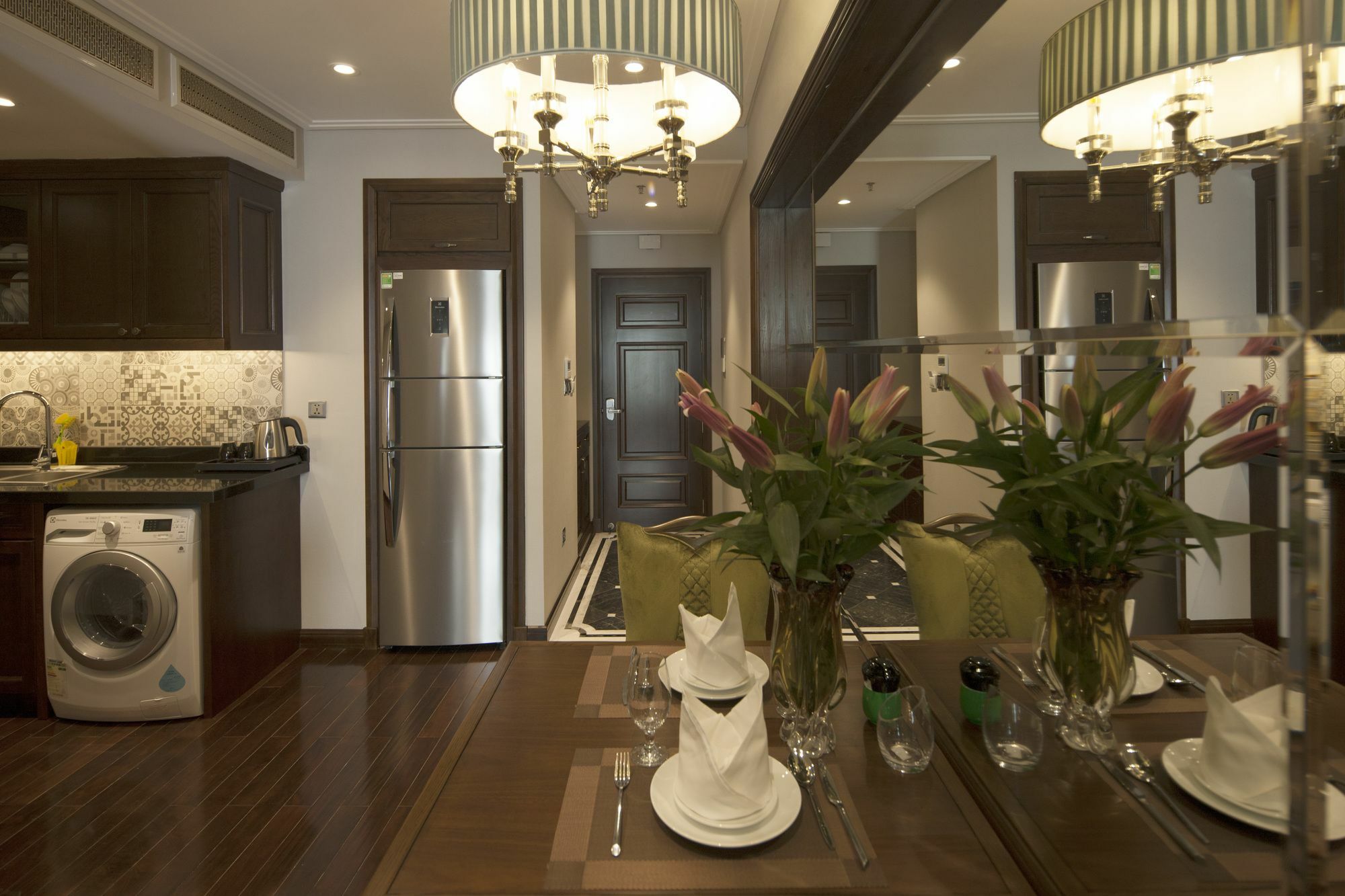 Jb Serviced Apartment Hanoi Bagian luar foto